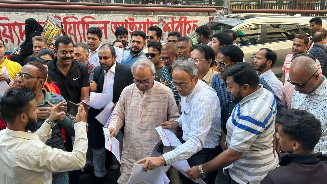 কুইক রেন্টালের কারণে সরকার বিদ্যুৎ-গ্যাসের দাম বাড়াচ্ছে : রিজভী