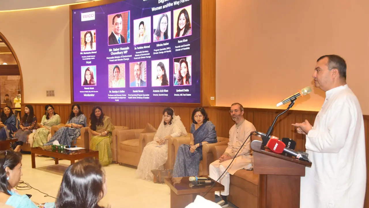 জলবায়ু পরিবর্তন মোকাবিলায় শক্তিশালী ভূমিকা রাখতে পারেন নারীরা