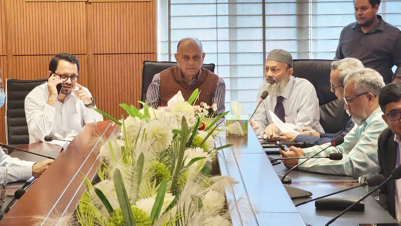 বার্নে ভর্তি থাকা চার জনের পুড়েছে ৯৫-১০০ শতাংশ