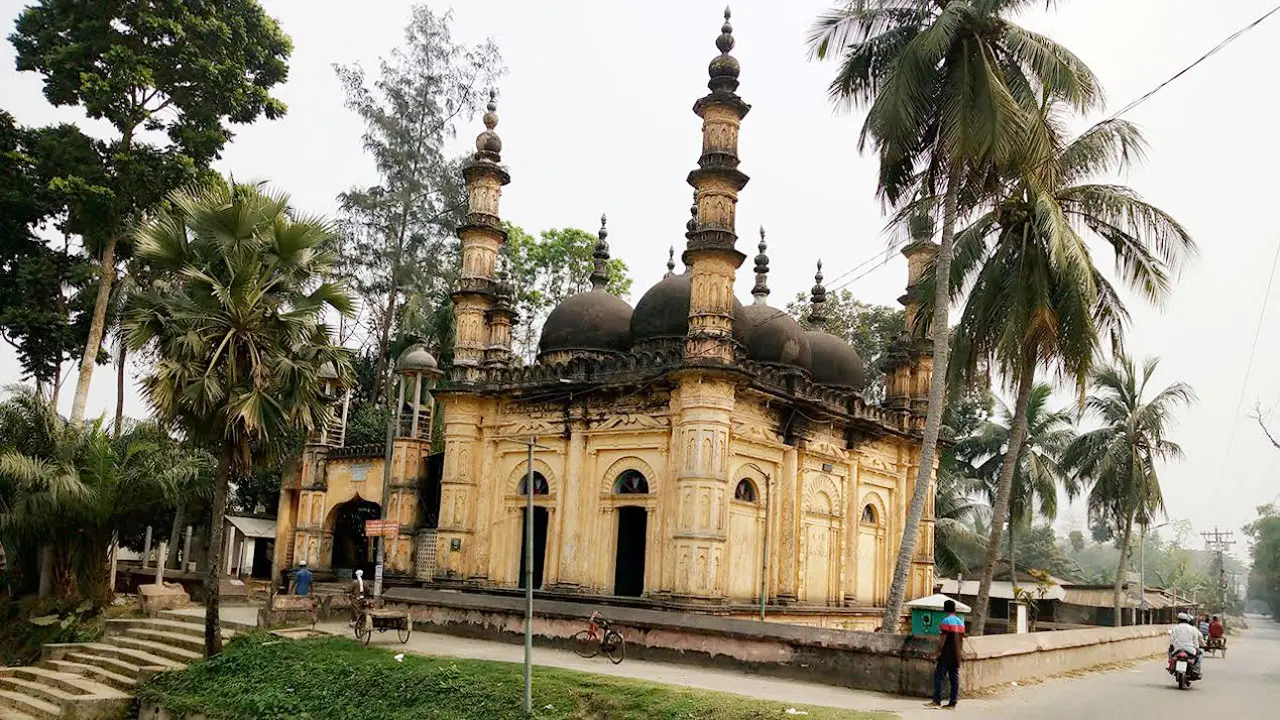 সাতক্ষীরায় মোগল স্থাপত্য মিয়া মসজিদ