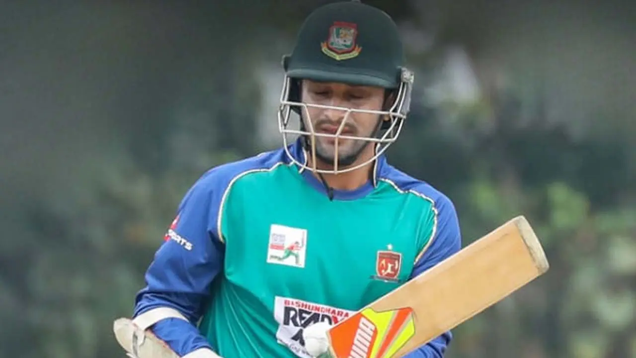 জাতীয় দলে ফেরার ঘোষণার পরদিনই হাসল সাকিবের ব্যাট