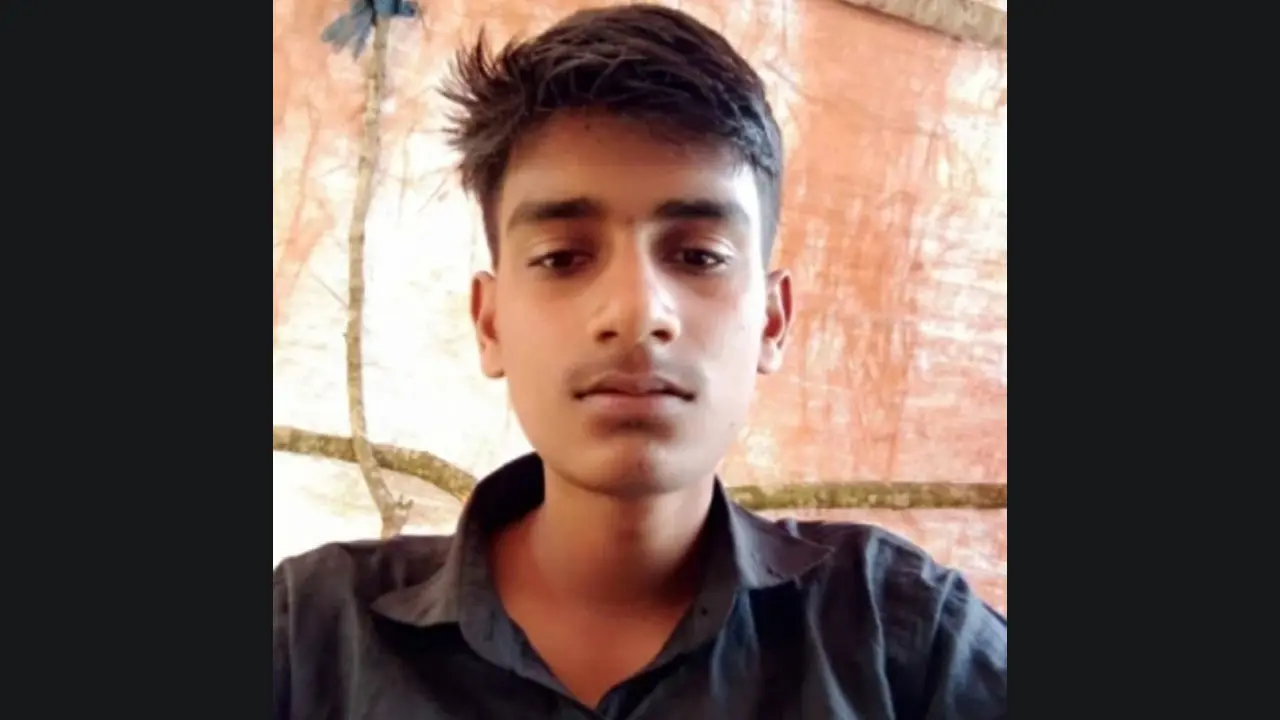 মায়ের কাছে ১০০ টাকা চেয়ে না পেয়ে ছেলের আত্মহত্যা