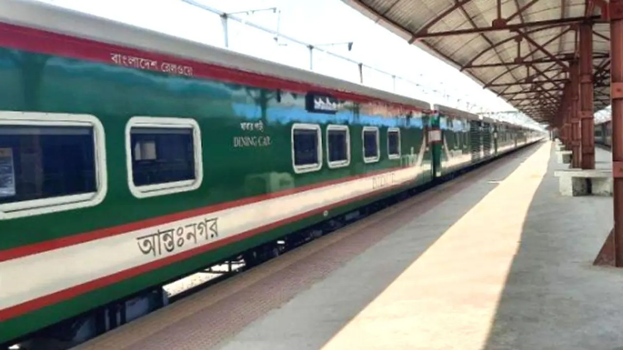 ঈদযাত্রায় চট্টগ্রাম থেকে ৮ স্পেশাল ট্রেন, টিকিট বিক্রি শুরু
