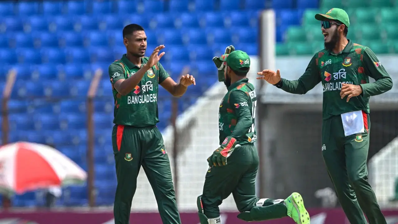 সিরিজ জয়ের পথ সহজ করে দিলেন তাসকিন-মুস্তাফিজরা
