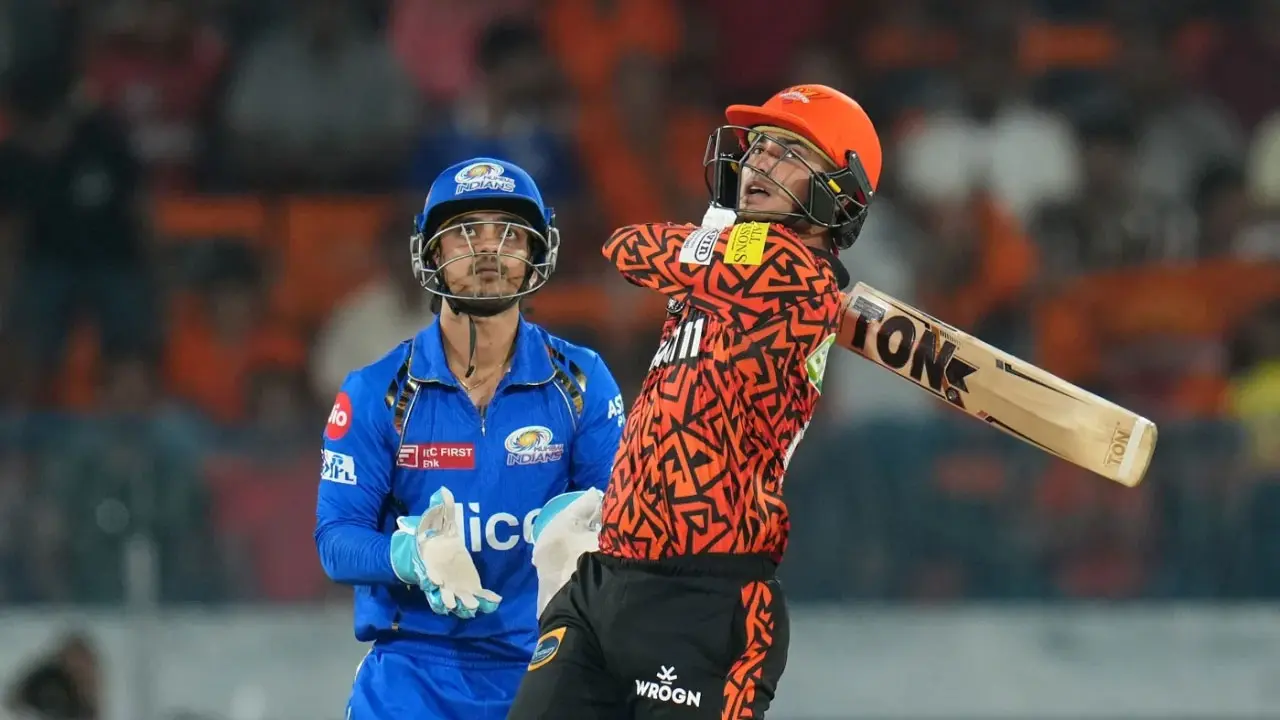 ৩৮ ছক্কার আইপিএল ম্যাচে যত রেকর্ড