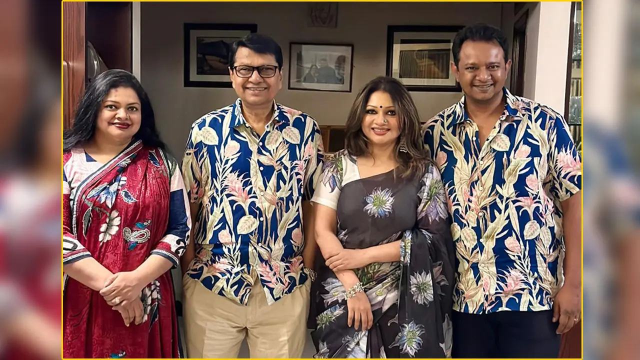 একফ্রেমে চিত্রনায়ক আলমগীর ও তার তিন সন্তান