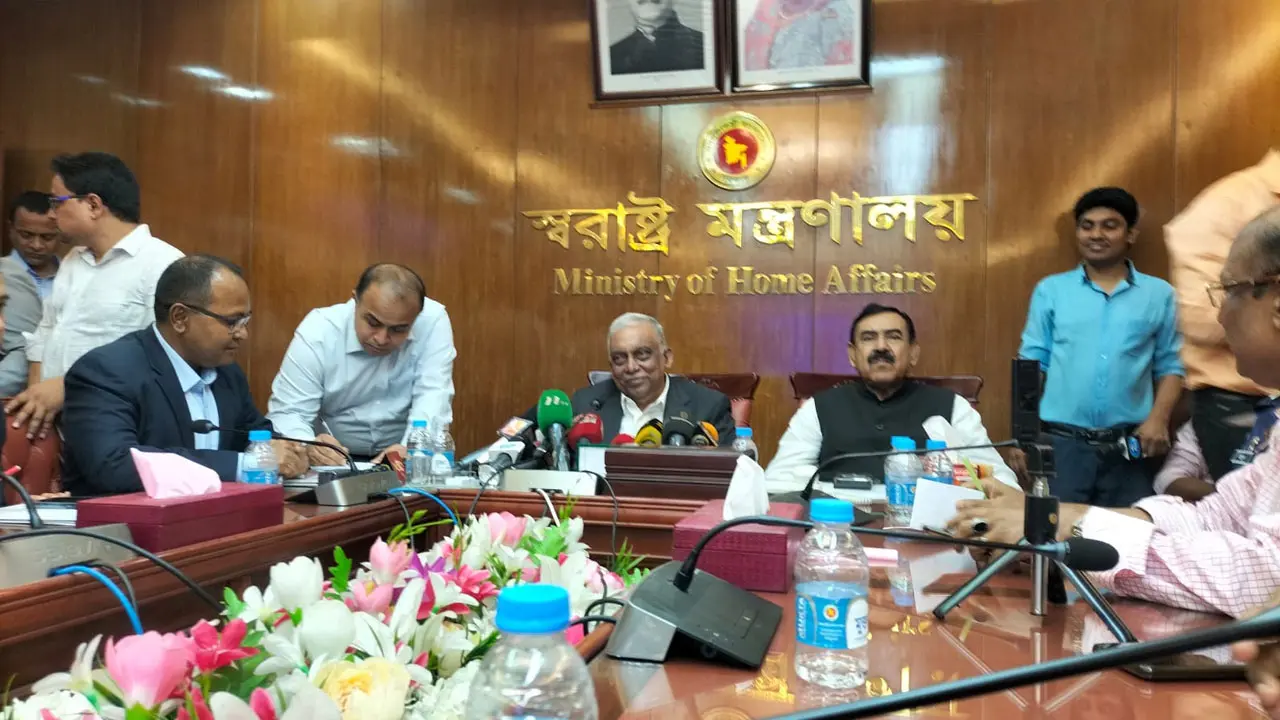 ঈদুল আজহাকে ঘিরে দেশব্যাপী নিরাপত্তা ব্যবস্থা জোরদার করা হবে