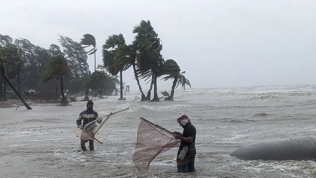 রেমালের তাণ্ডবে বরিশাল উপকূলে ৭২৫ কোটি টাকার কৃষি ও ফসলের ক্ষতি