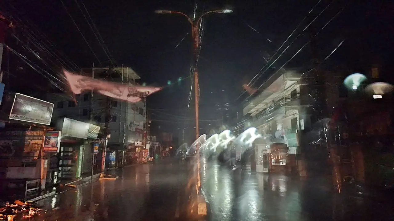 বরগুনায় রেমালের তাণ্ডব শুরু