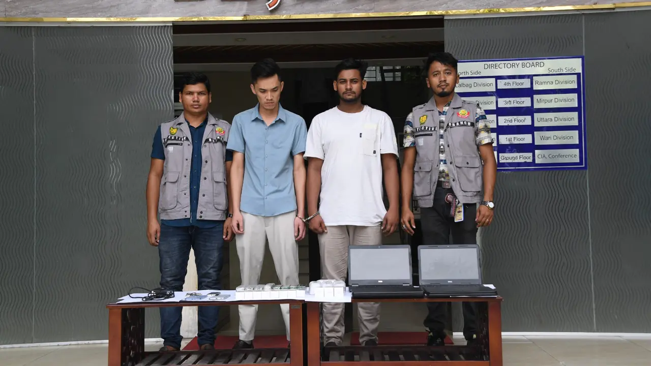 স্বাস্থ্যমন্ত্রীর পরিচয়ে ফেসবুকে হারবাল পণ্যের রমরমা বাণিজ্য