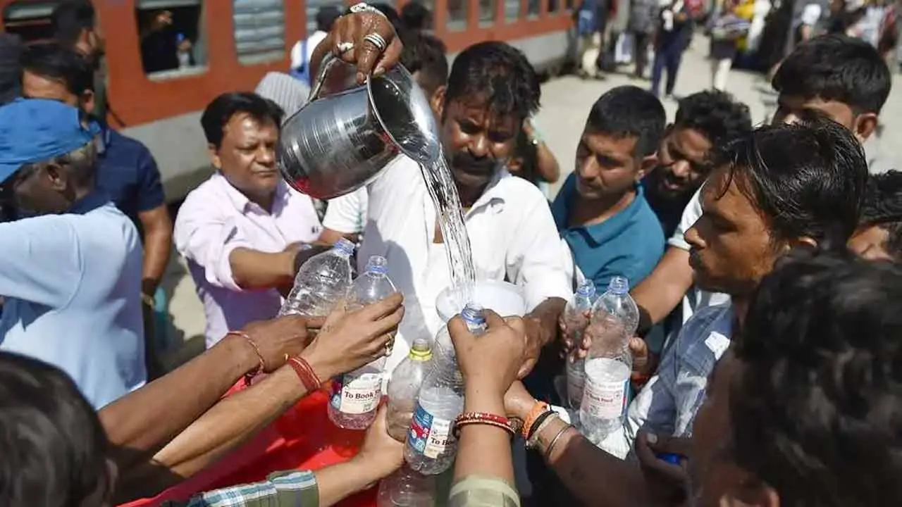 সর্বোচ্চ তাপমাত্রার রেকর্ড করল দিল্লি