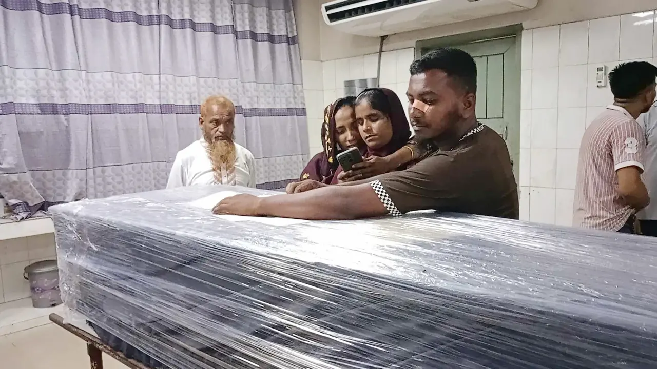 ভূমধ্যসাগরে মারা যাওয়া ৮ বাংলাদেশির মরদেহ ঢামেকে 