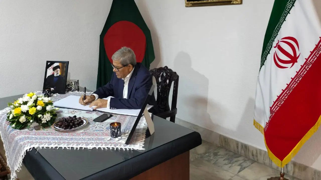 ইরানের রাষ্ট্রদূতের কার্যালয়ে গিয়ে শোক প্রকাশ করলেন মির্জা ফখরুল
