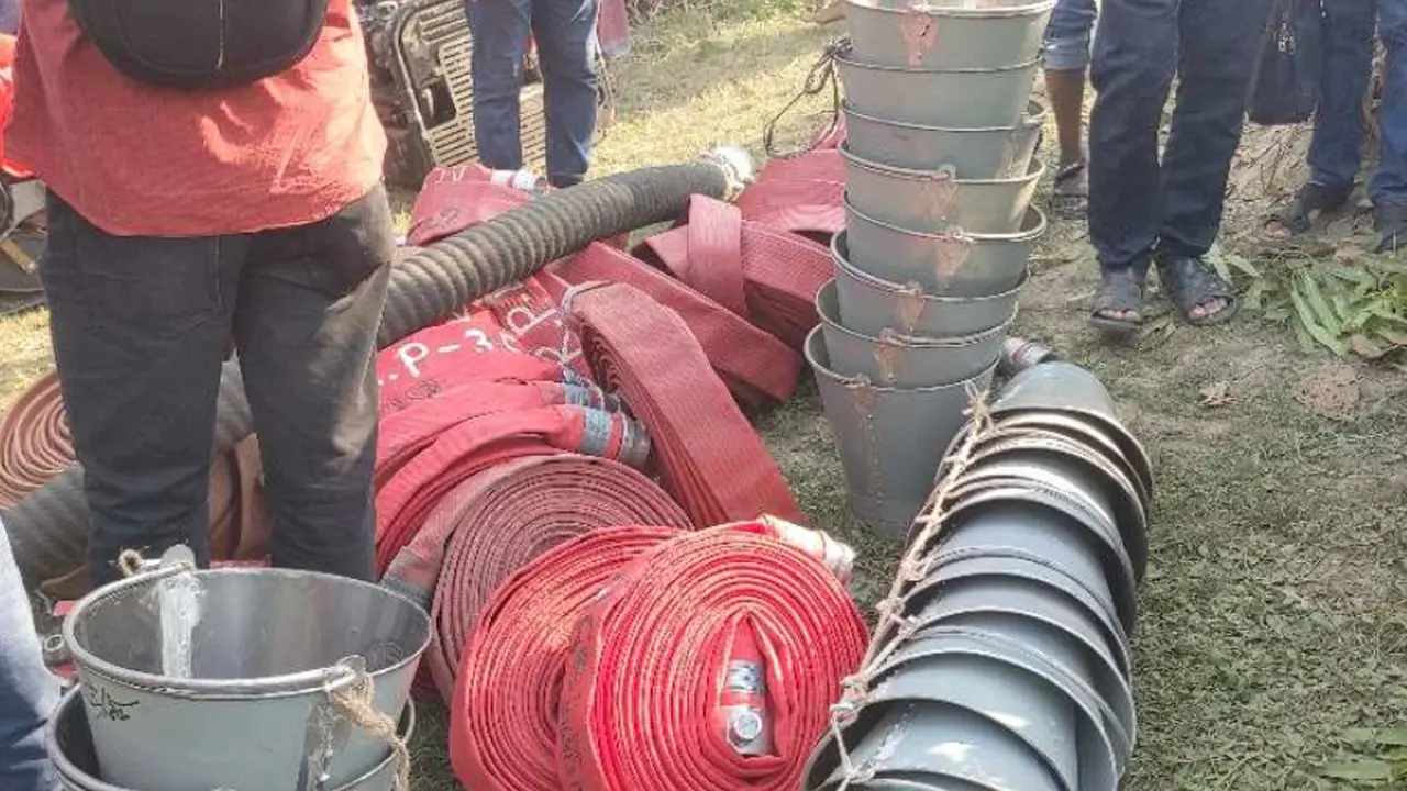 রাতভর পুড়েছে সুন্দরবন, অবশেষে অগ্নি নির্বাপনের কাজ শুরু 
