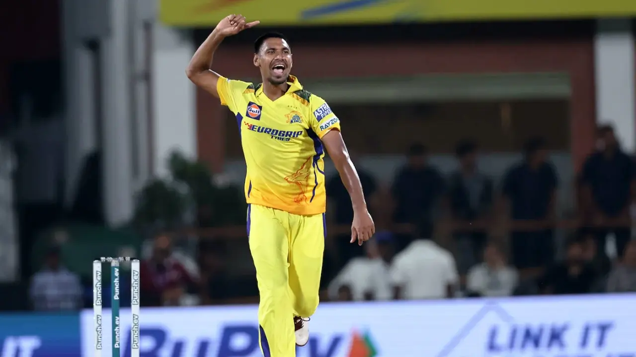 ‘মুস্তাফিজ না থাকায় চেন্নাইয়ের কম্বিনেশন ভেঙে গেছে’