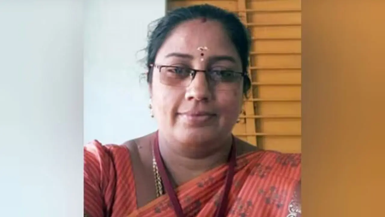 মার্কস পেতে যৌন সম্পর্কের প্রস্তাব, সেই শিক্ষিকাকে ১০ বছরের জেল