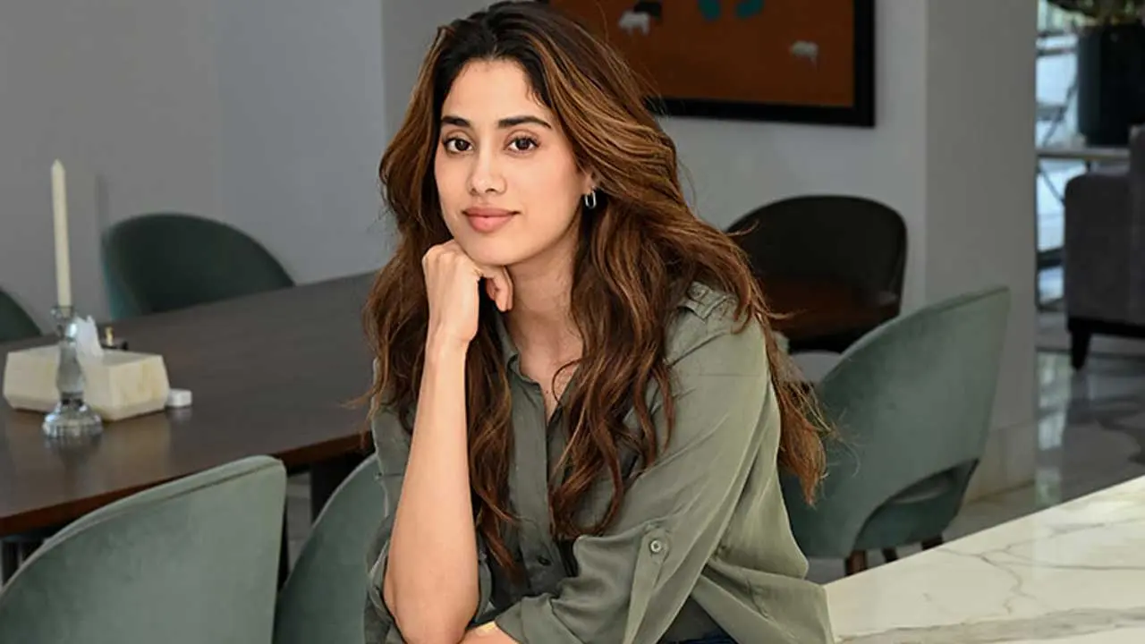 দুই কাঁধের লিগামেন্ট ছিঁড়ে যায় জাহ্নবীর, কীভাবে পেলেন চোট?
