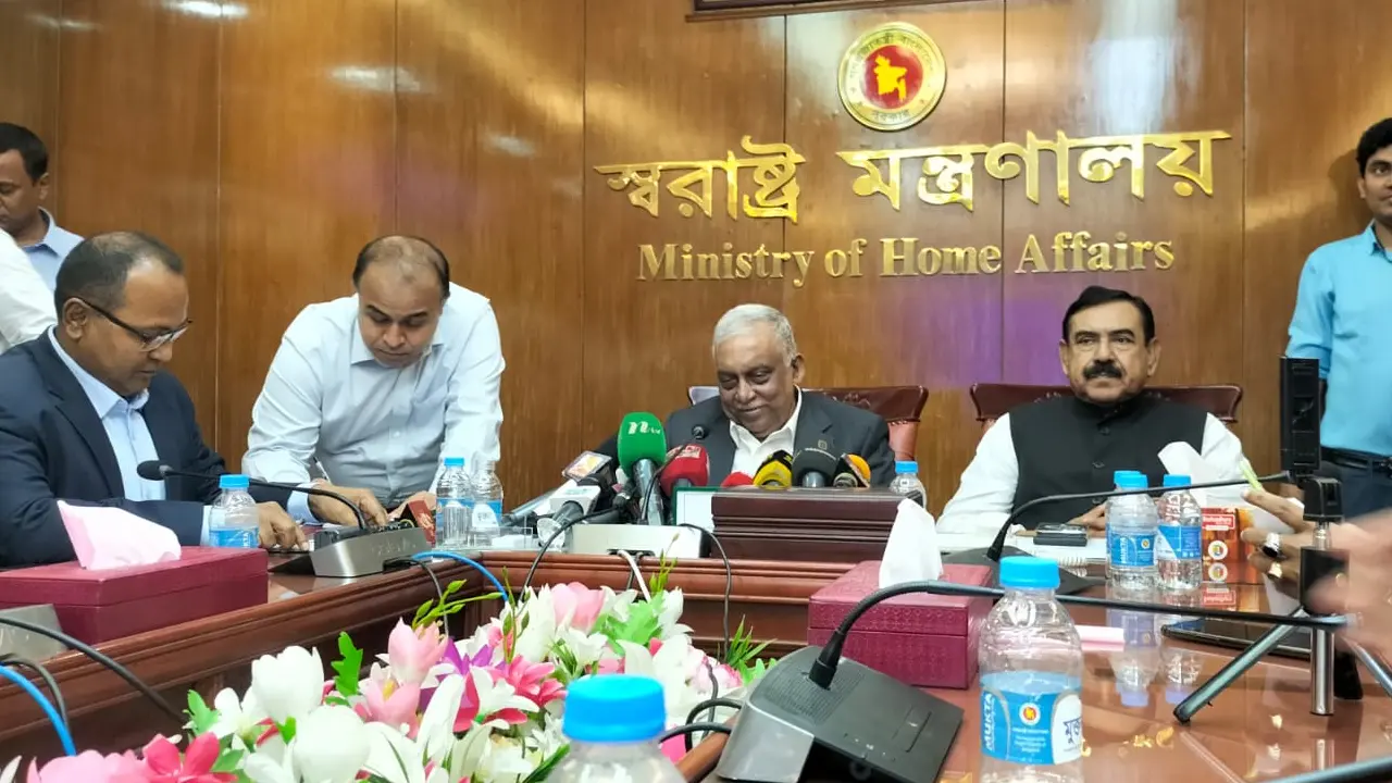 ‘ঈদ উপলক্ষ্যে পশুবাহী গাড়িতে লিখে রাখতে হবে গন্তব্যস্থল’
