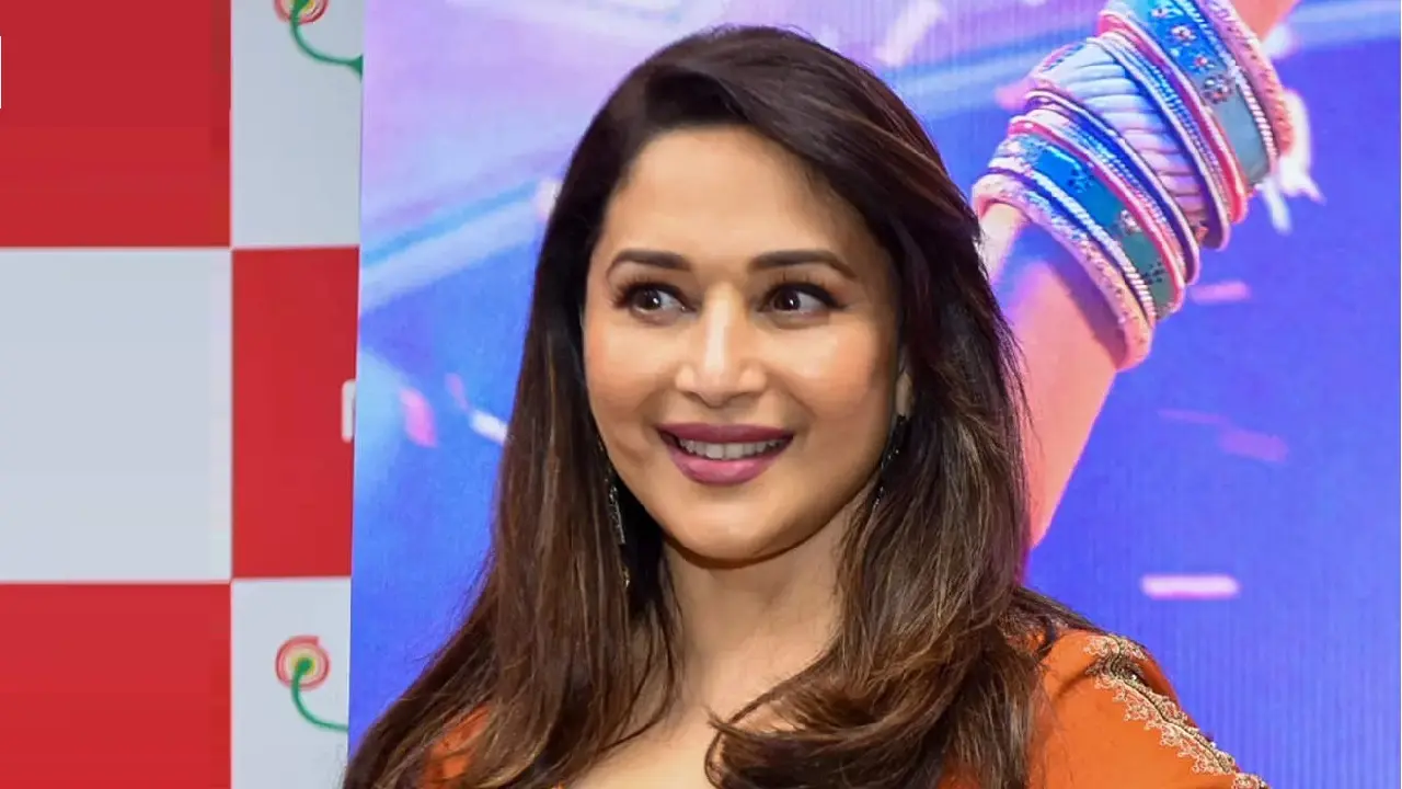 ফিলিস্তিনকে সমর্থন করে পোস্ট দিয়ে ডিলিট করতে বাধ্য হলেন মাধুরী