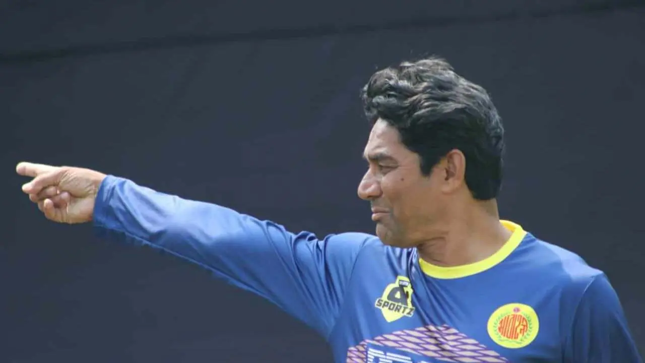 আবাহনীর ক্রিকেট সাফল্যে আছেন এক ফুটবলারও
