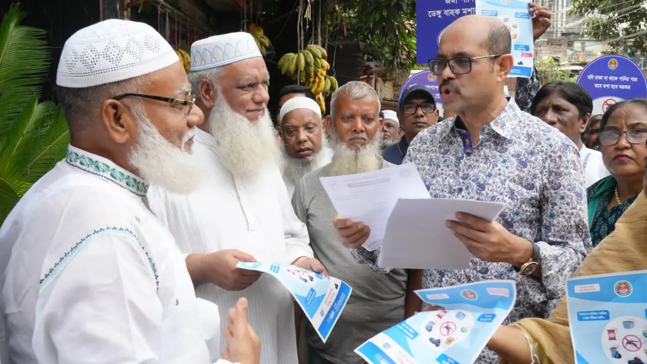 এডিসের লার্ভা পাওয়ায় লাখ টাকা জরিমানা