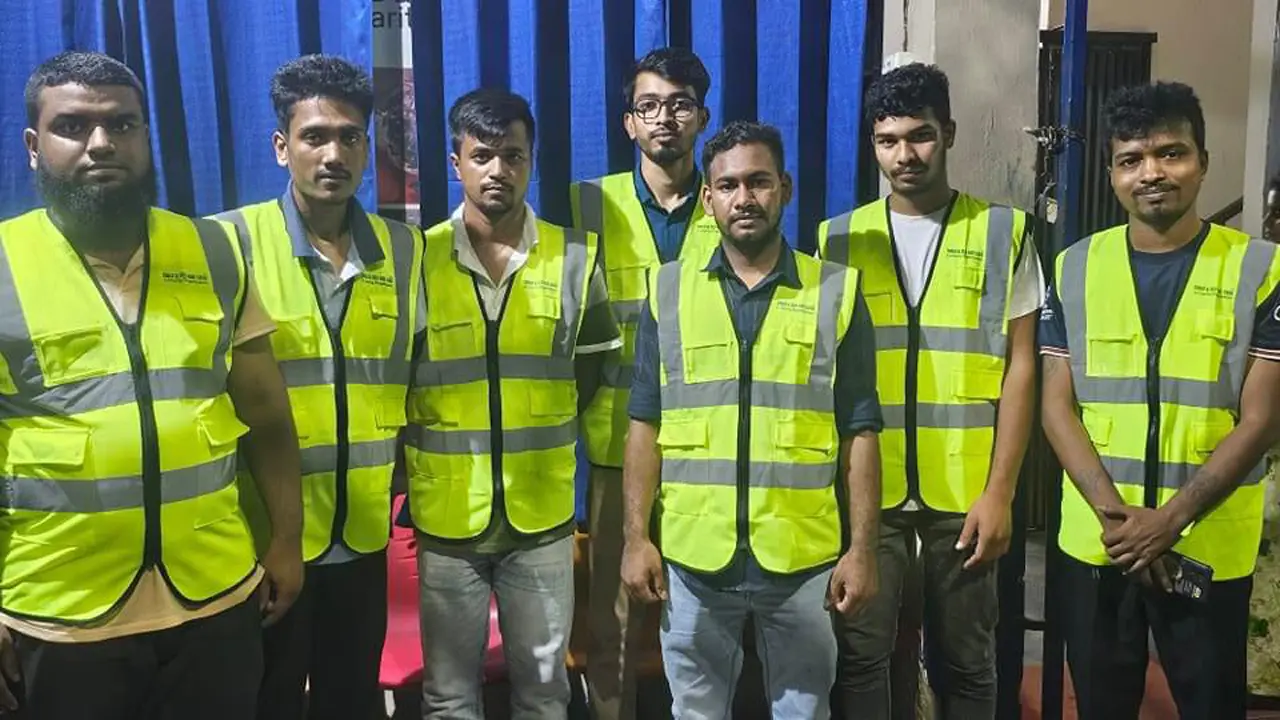 মিল্টনের লাঠিয়াল বাহিনীর সন্ধান : উনিশ-বিশ হলেই মানুষ পেটান তারা