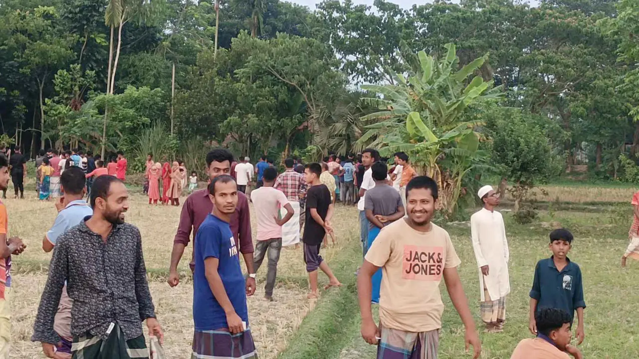 ময়মনসিংহে গর্তে মিলল দুই শিশুসহ তিনজনের মরদেহ
