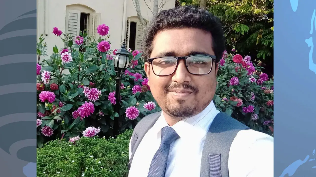 ভরণপোষণ দেন না চিকিৎসক ছেলে, ইউএনওর কাছে মায়ের অভিযোগ