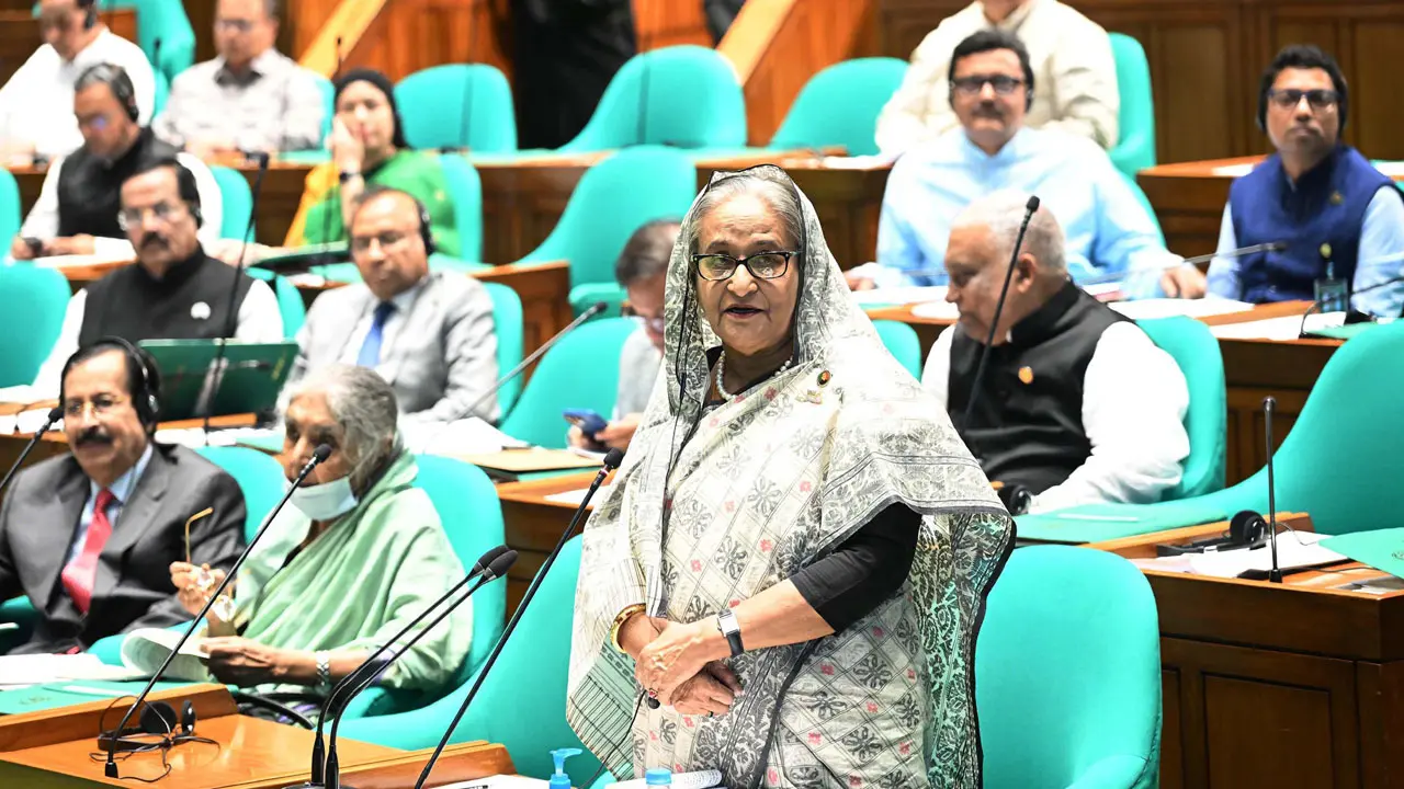 পণ্যের অস্বাভাবিক মূল্যবৃদ্ধি অনেকাংশে সংযত করতে পেরেছি