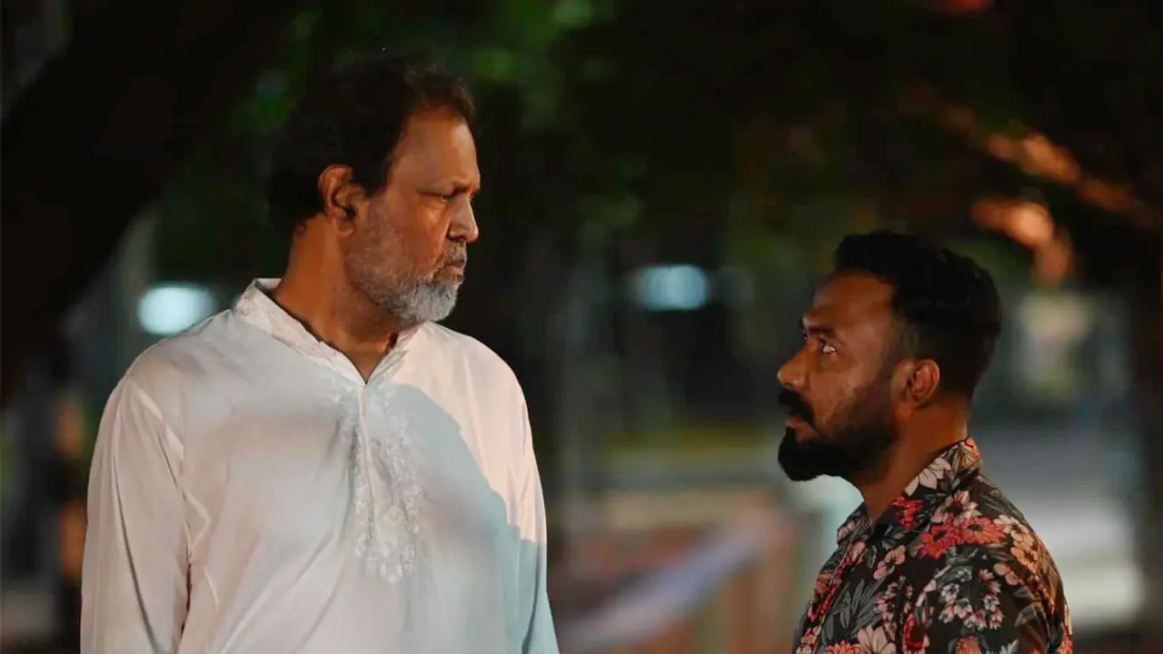 পলাশের গিফটে আবেগঘন তারিক আনাম 