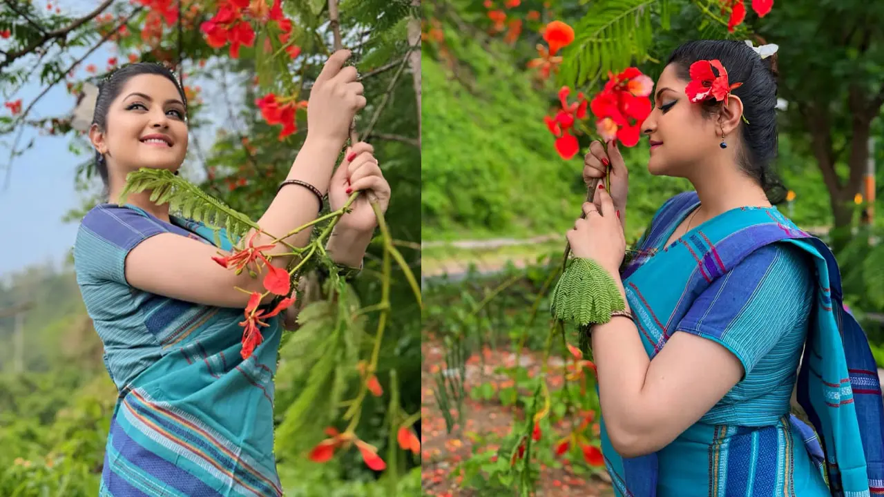কৃষ্ণচূড়ার আগুনে জ্বললেন পরীমণি