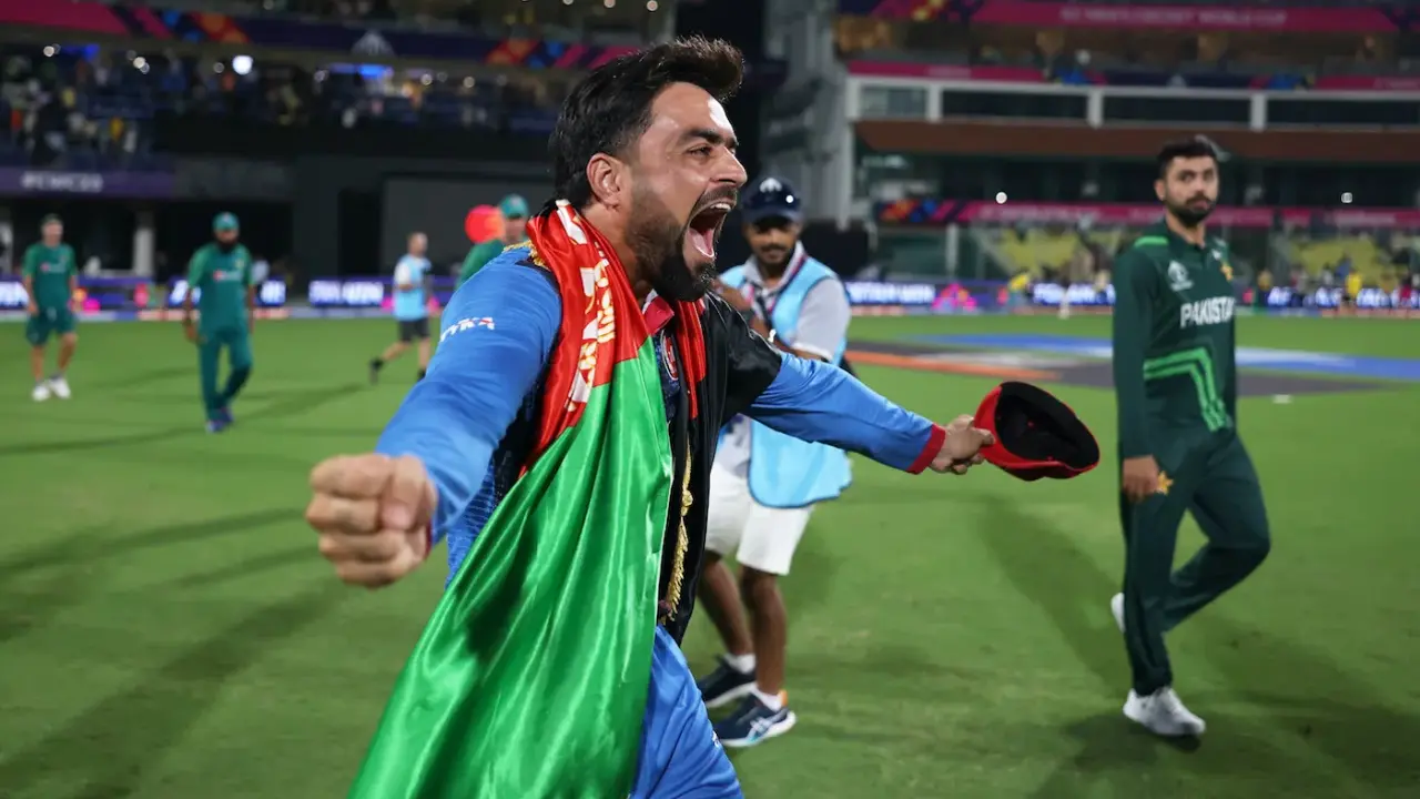 পাকিস্তানকে হারিয়ে সারা রাত উদযাপন করেন রশিদ
