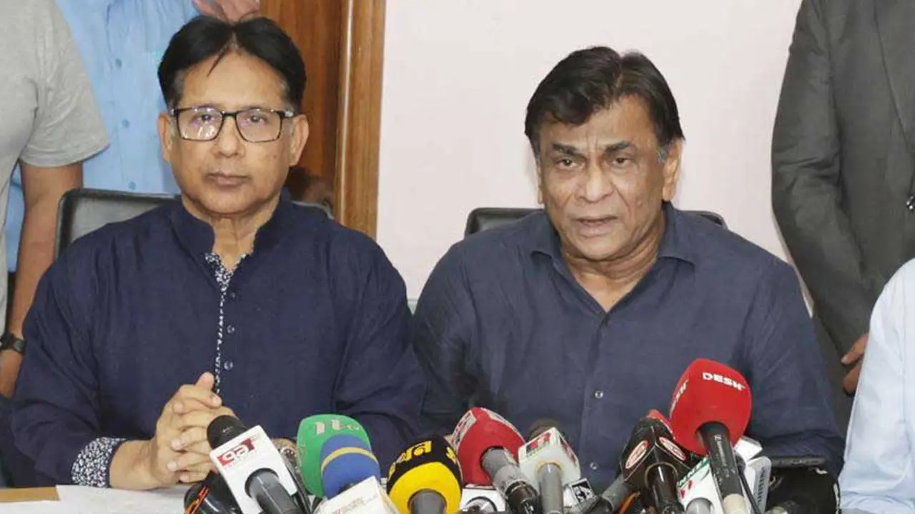 সালাউদ্দিন-সালামের অপসারণ চান সাবেক ফুটবলাররা