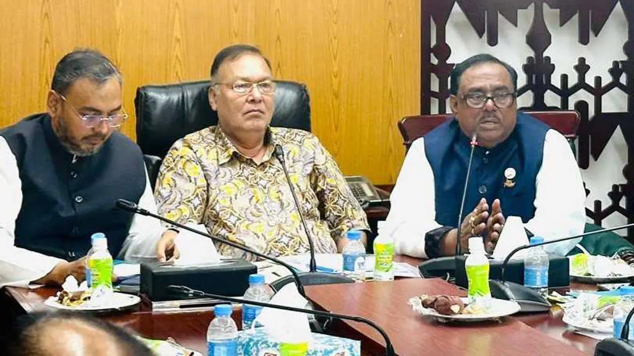 ডিমের মজুতের খবর পাওয়া যাচ্ছে, তদারকি করা হবে