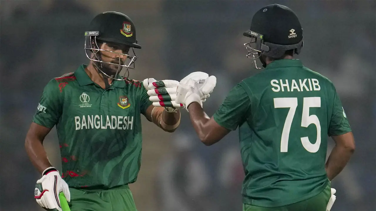 শান্তকে বসিয়ে সাকিবকে অধিনায়ক করার পরামর্শ আশরাফুলের