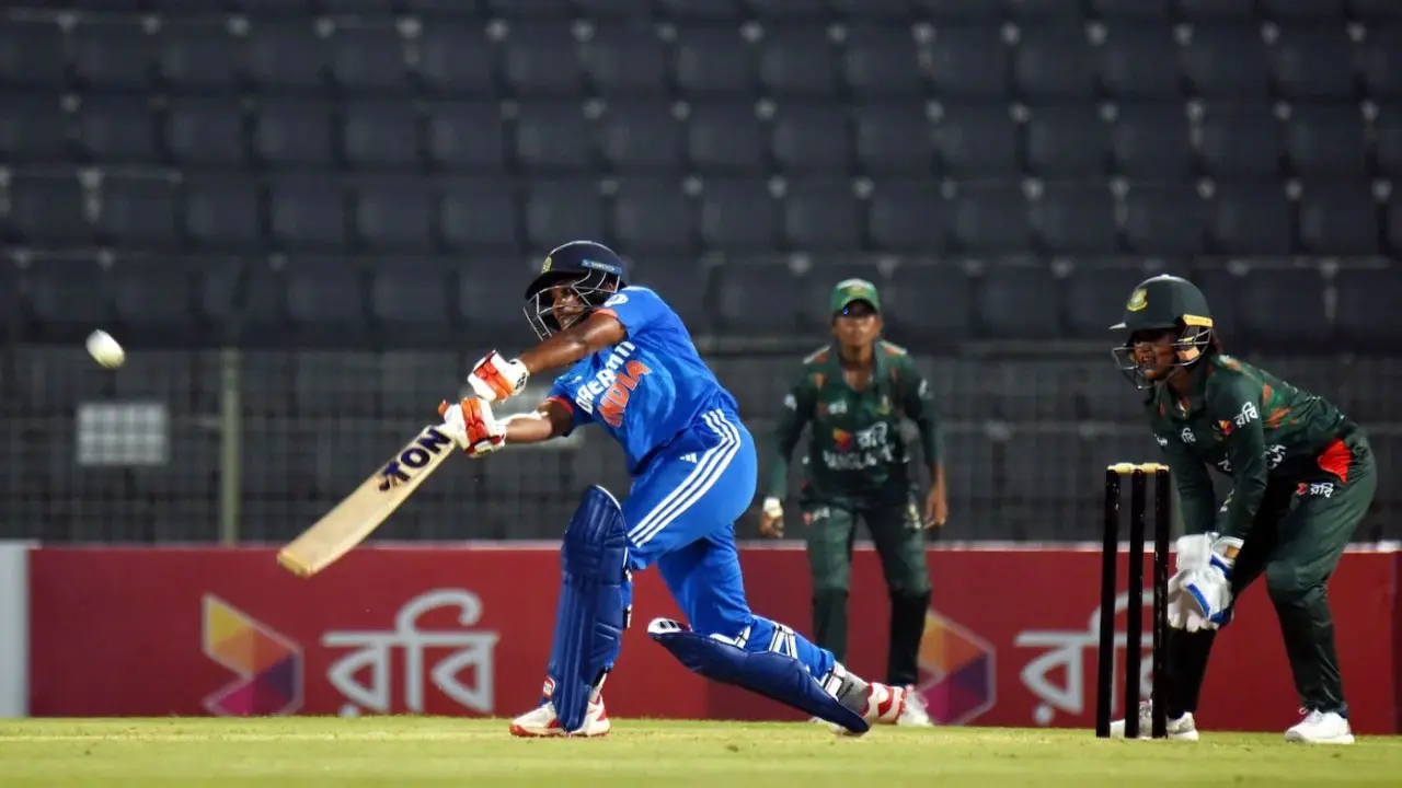 সিলেটে বাংলাদেশকে বড় লক্ষ্য দিলো ভারত