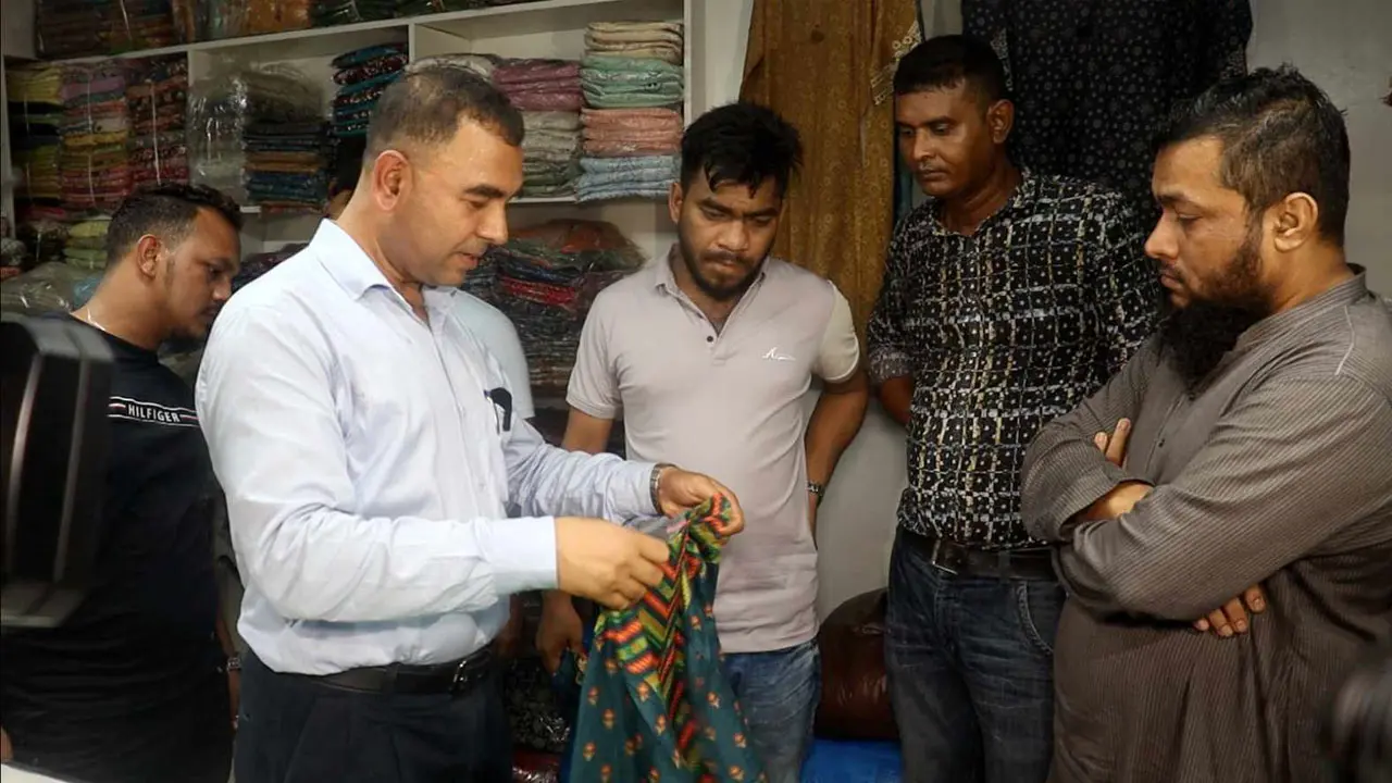 তনির দেওয়া তথ্যে লাখনি কালেকশনে ভোক্তার অভিযান