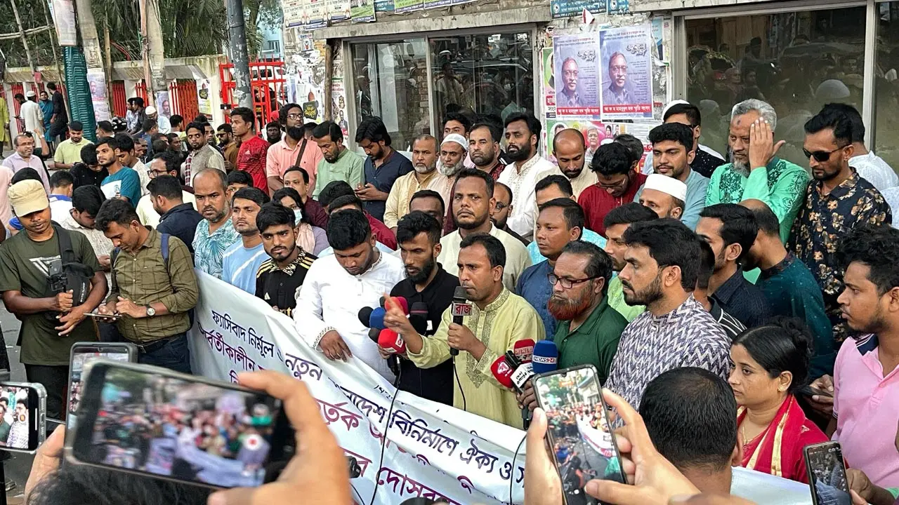 ‘ফারুকী-বশিরকে উপদেষ্টা করা শহীদের রক্তের সঙ্গে বেঈমানি’