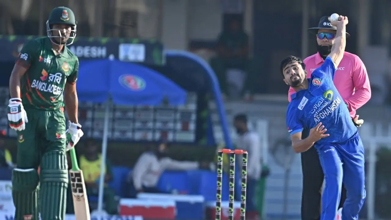 ১০ রানে তিন উইকেট হারিয়ে চাপে বাংলাদেশ