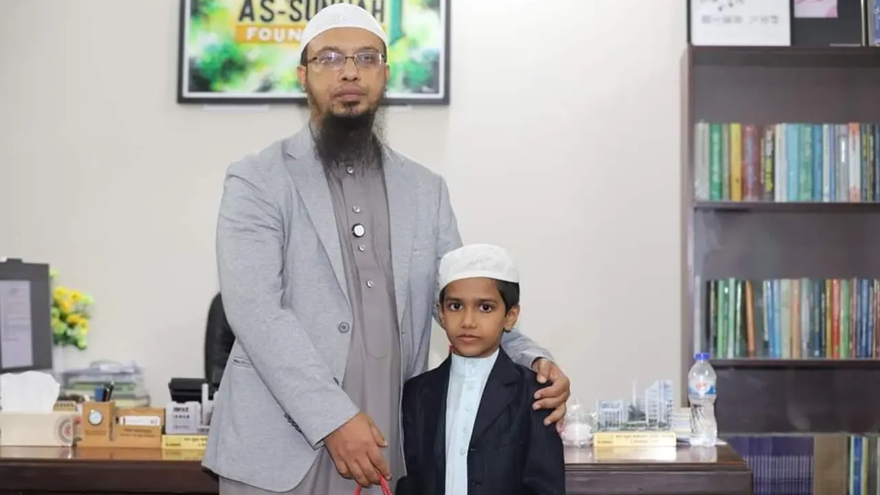 অবশেষে শায়খ আহমাদুল্লাহর দেখা পেলেন ৪৯ দিনে হাফেজ হওয়া হাবিবুর