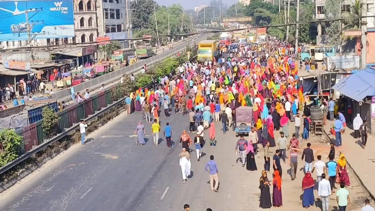 বেতন না পেয়ে কারখানার ডিএমডিকে মারধরের অভিযোগ