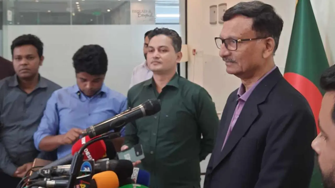 ইতালিতে ৬০ হাজার পাসপোর্ট আটকা : পররাষ্ট্র উপদেষ্টা