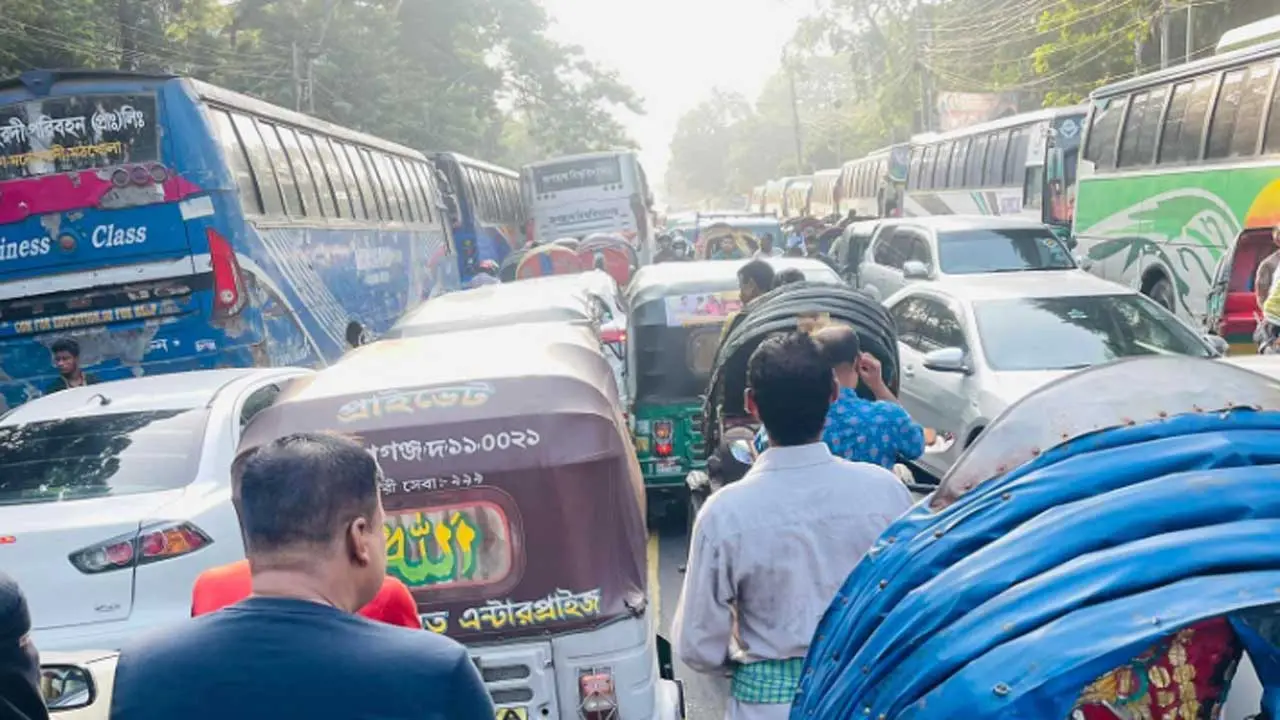 রাজধানীতে তীব্র যানজট