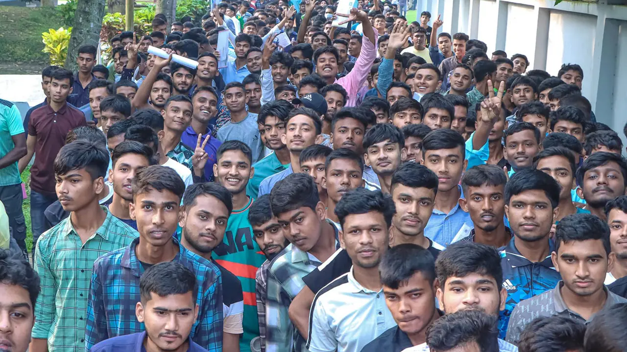 পল্লী বিদ্যুতায়ন বোর্ডে চাকরি, নেবে ৪৮১ জন