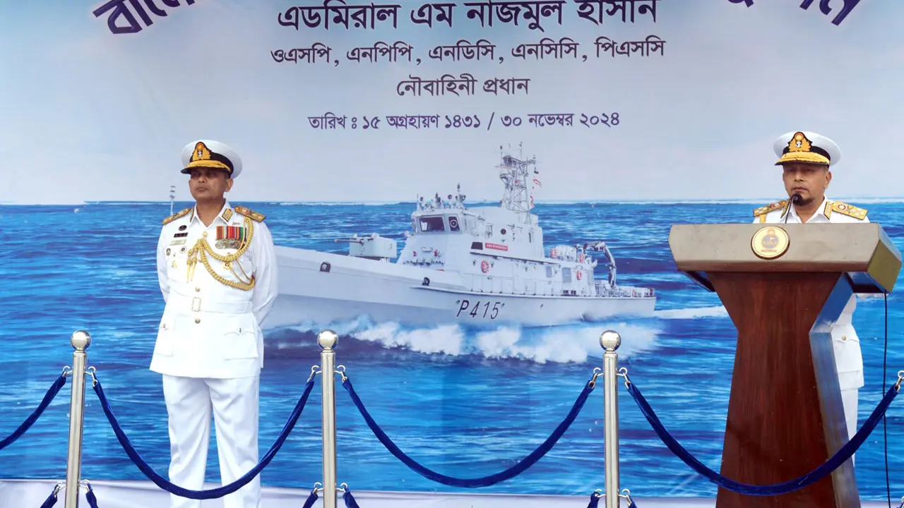 দেশের যে কোনো দুর্যোগ মোকাবিলায় নৌবাহিনী সর্বদা নিবেদিত