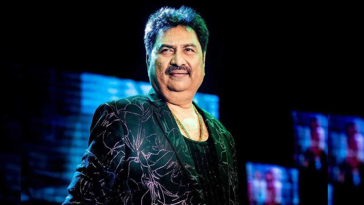 জনপ্রিয় অভিনেত্রীর সঙ্গে পরকীয়ায় কুমার শানু!