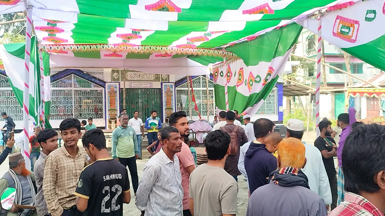 দাওয়াত না পেয়ে বিএনপি নেতার বাধায় জামায়াতের মাহফিল বন্ধের অভিযোগ