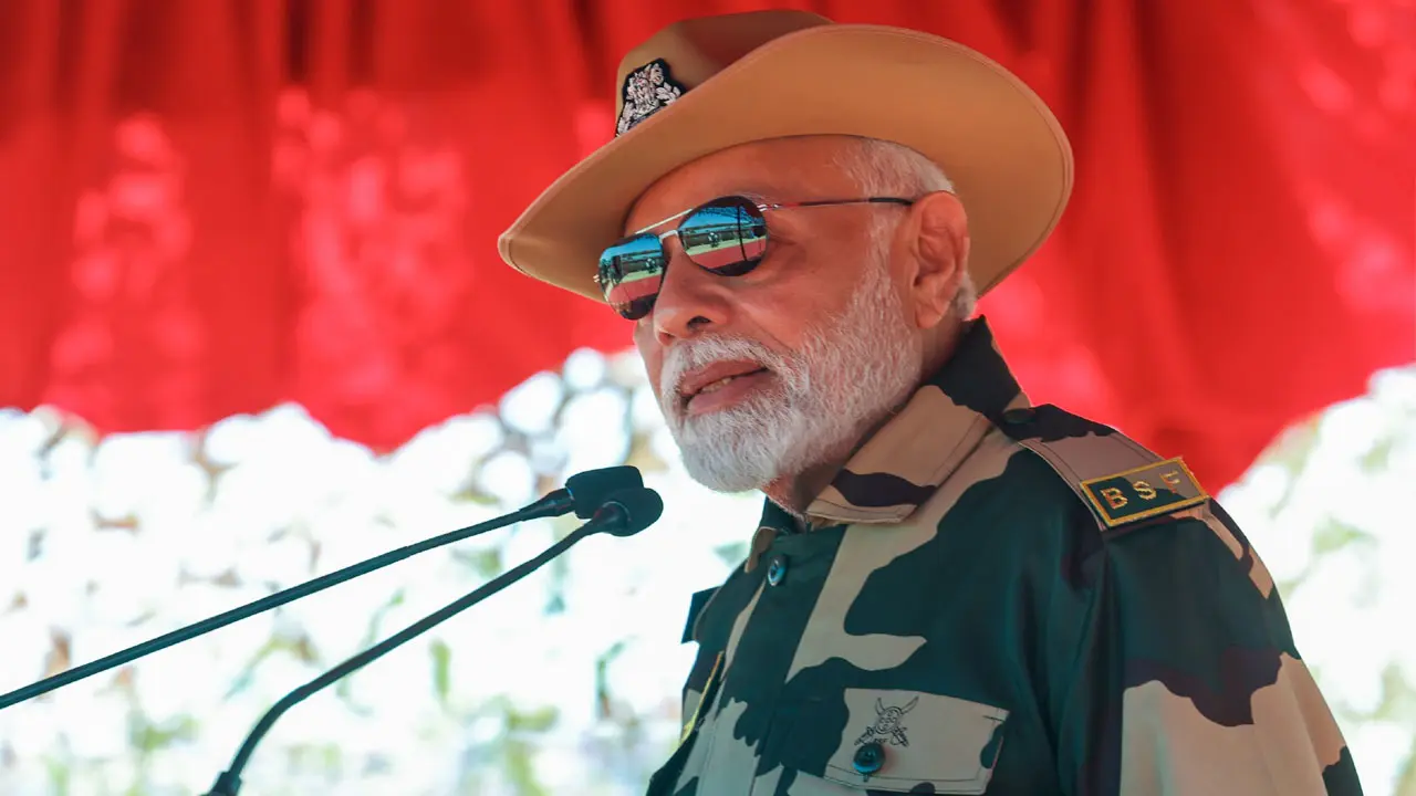 সীমান্তের এক ইঞ্চি জমি নিয়েও আপস করবে না ভারত : মোদি