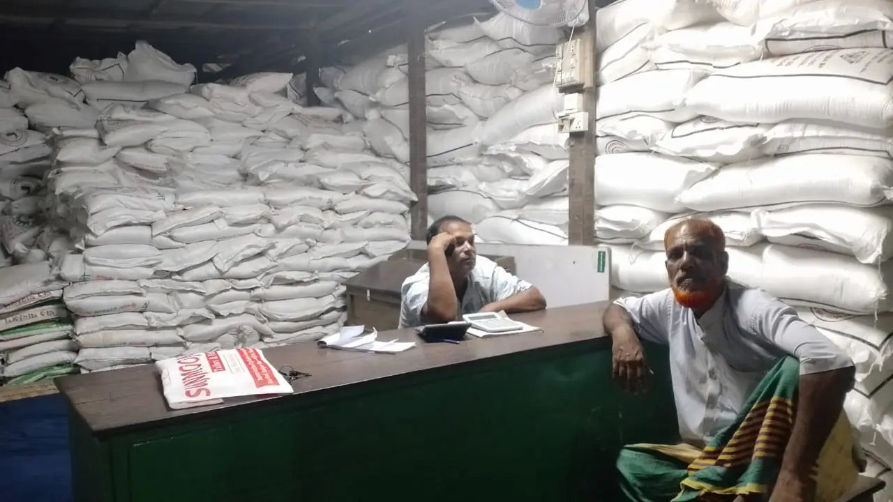 মুন্সীগঞ্জে আমদানি করা আলুর বীজ যেন সোনার হরিণ, সারের দামও বেশি