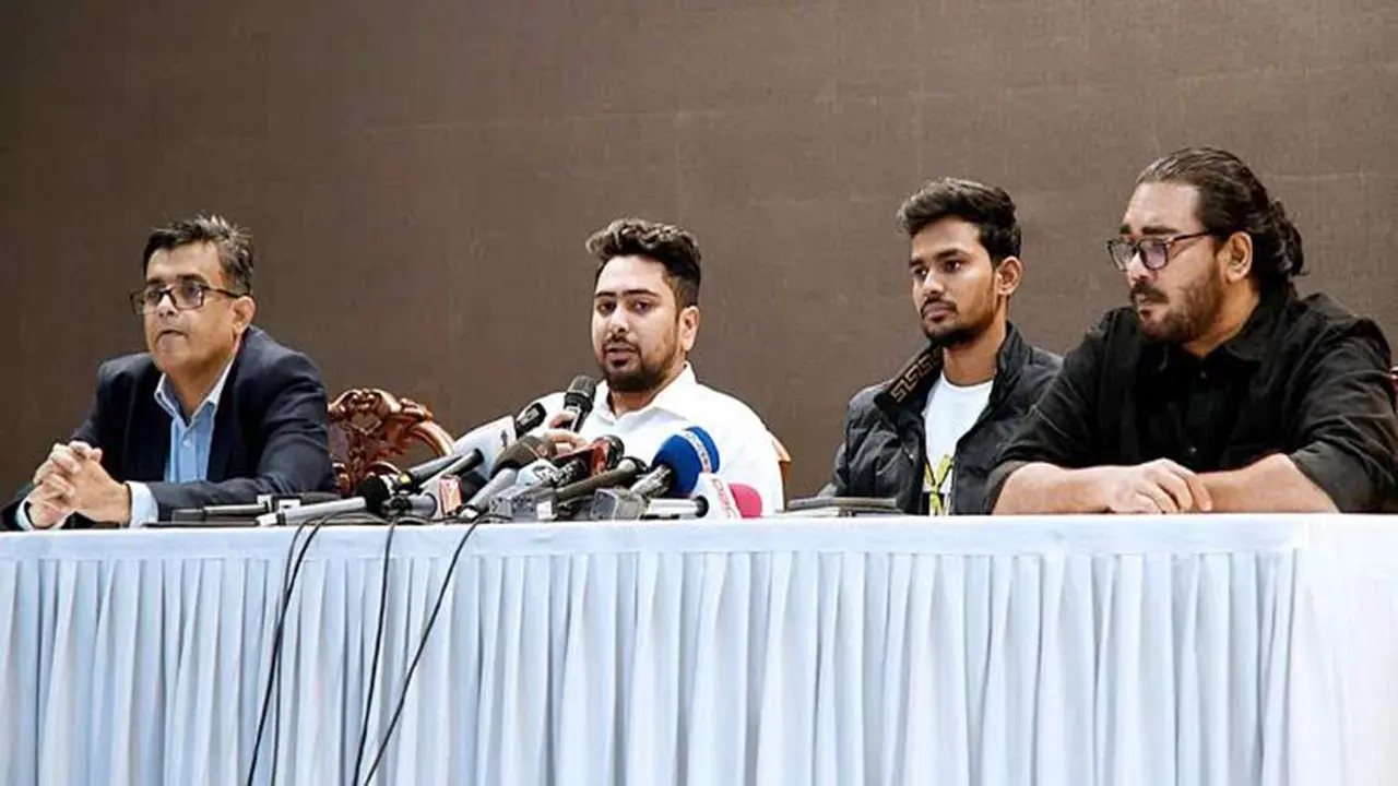 পত্রিকা অফিসে ভাঙচুর টলারেট করা হবে না : নাহিদ